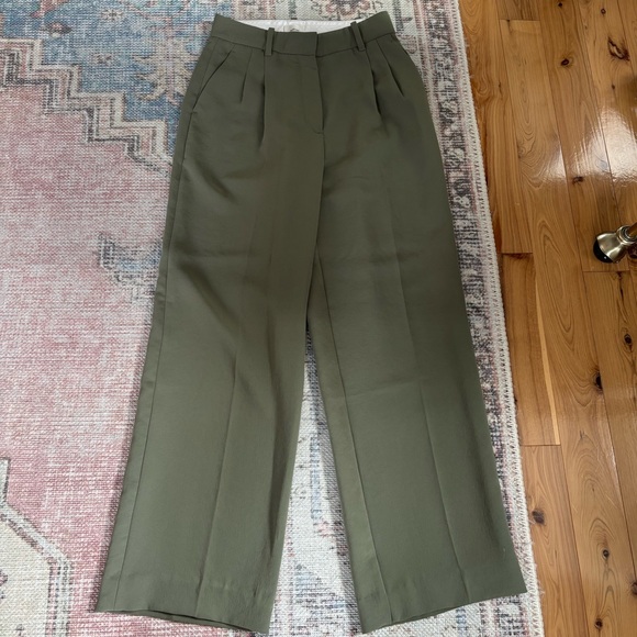 Aritzia The Effortless Pant™ - Crepette™ - Picture 2 of 3